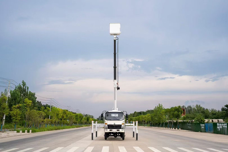 出口高空作業(yè)車