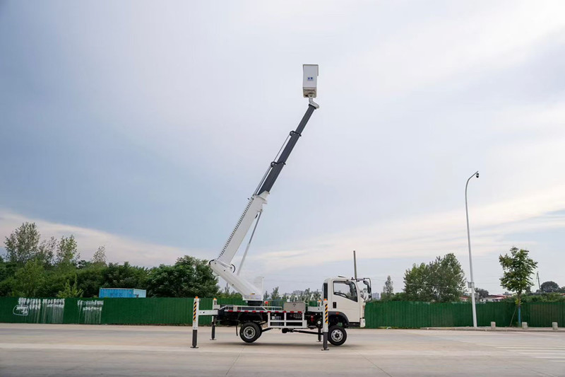 高空作業(yè)車安全操作規(guī)程及注意事項(xiàng)